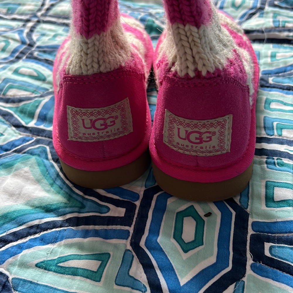 Women’s UGG Boots - Picture 4 of 4